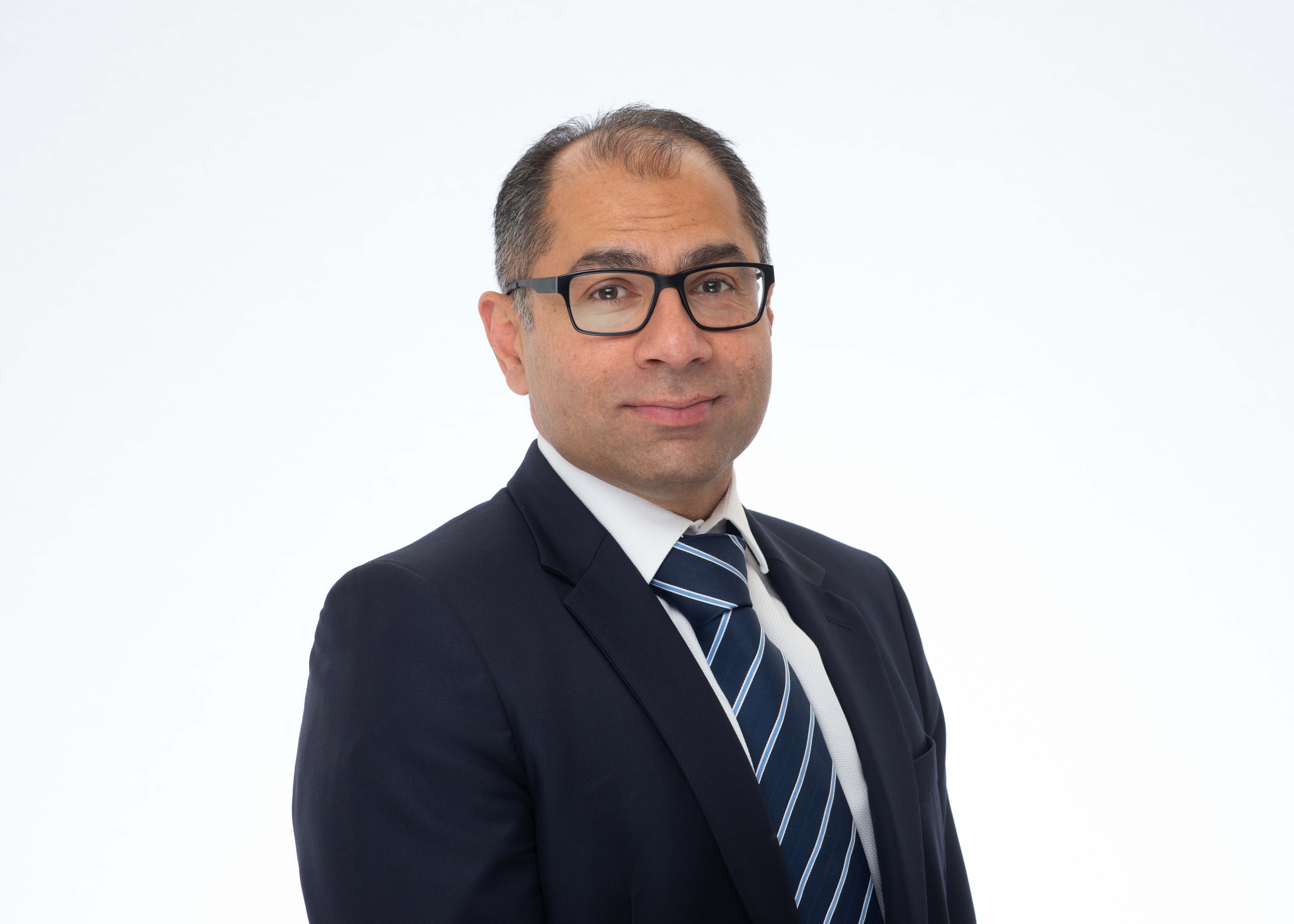 Dr Kamal Khan, Consultant Cardiologist